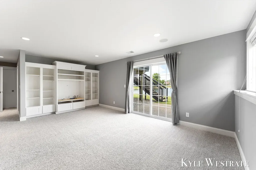 8907 Mica Drive Zeeland Charter Township MI 49464