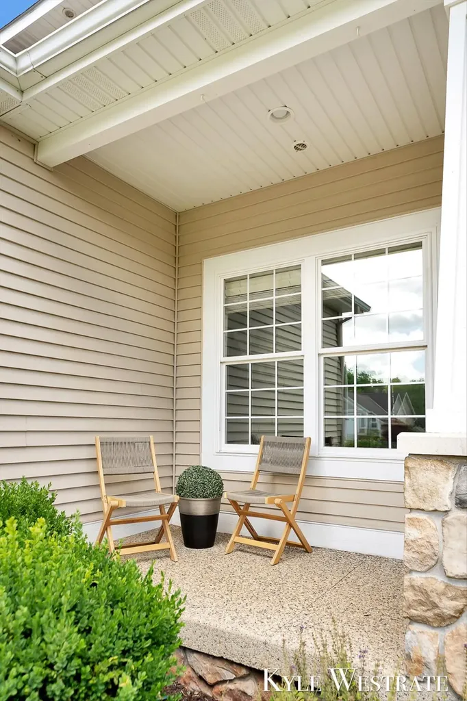 8907 Mica Drive Zeeland Charter Township MI 49464