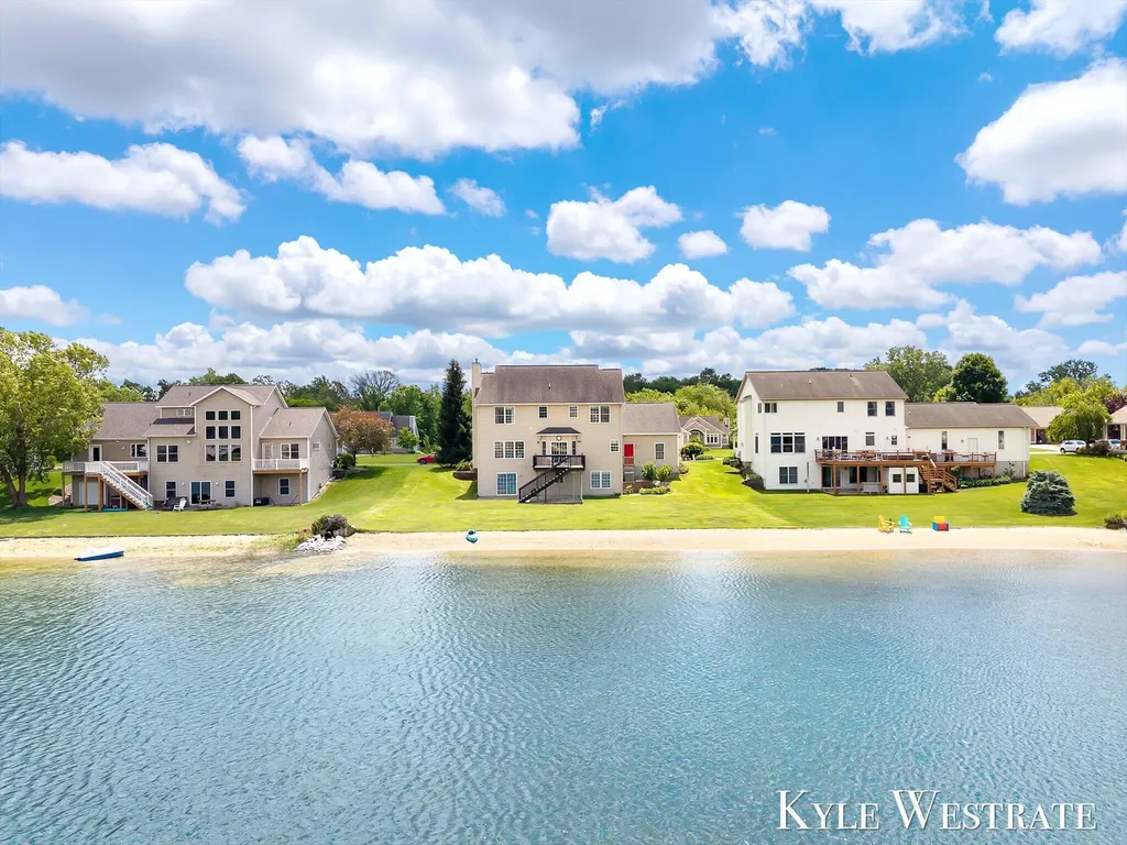 8907 Mica Drive Zeeland Charter Township MI 49464