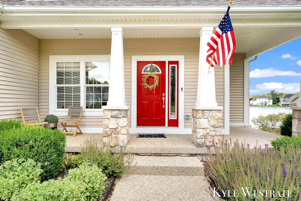 8907 Mica Drive Zeeland Charter Township MI 49464