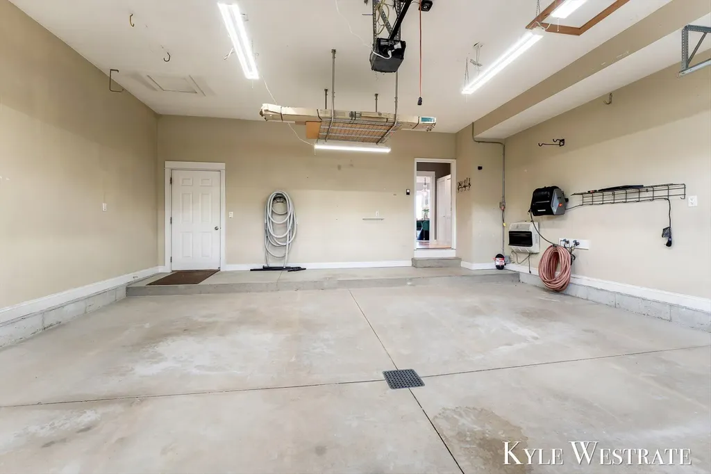 8907 Mica Drive Zeeland Charter Township MI 49464