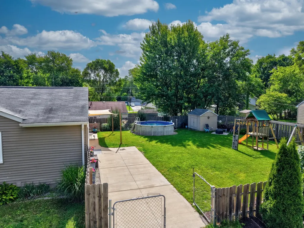 5345 Clinton River Drive Waterford Charter Township MI 48327
