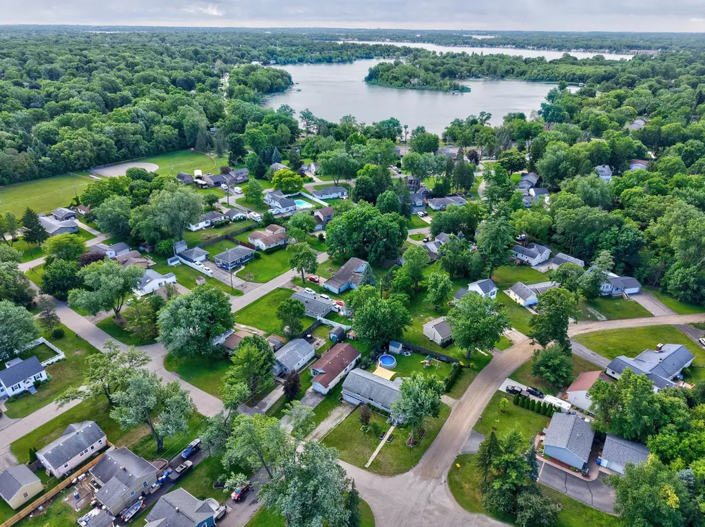 5345 Clinton River Drive Waterford Charter Township MI 48327