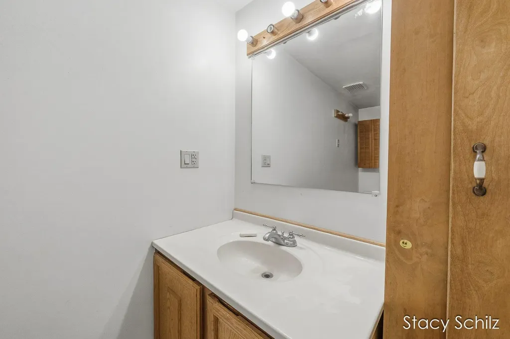 509 Reed Street Nashville Village MI 49073