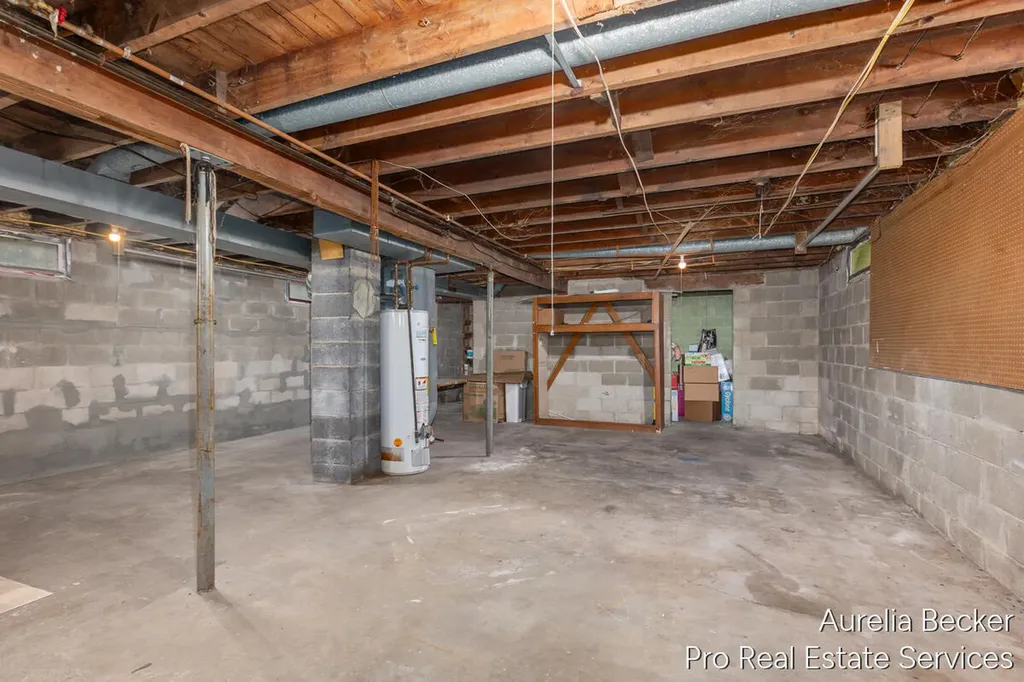 210 44th Street SE Kentwood City MI 49548