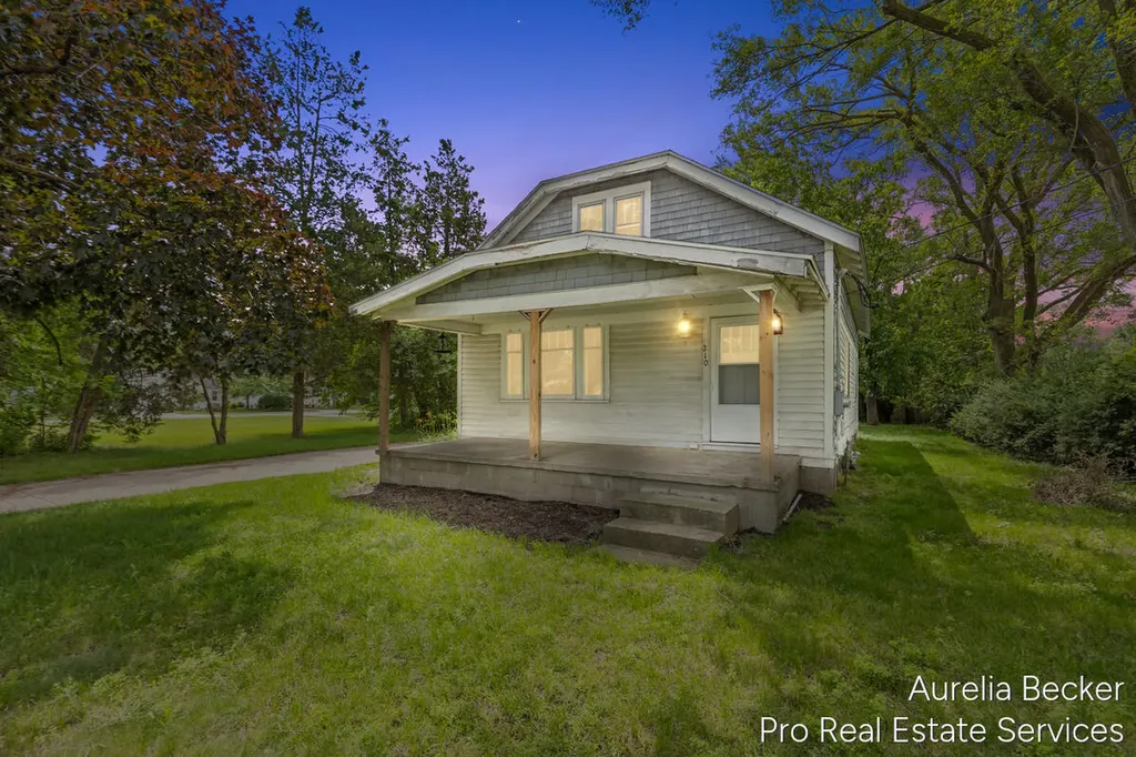 210 44th Street SE Kentwood City MI 49548