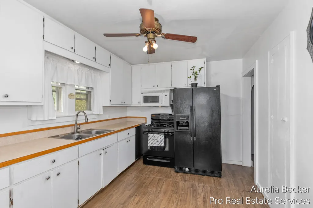 210 44th Street SE Kentwood City MI 49548