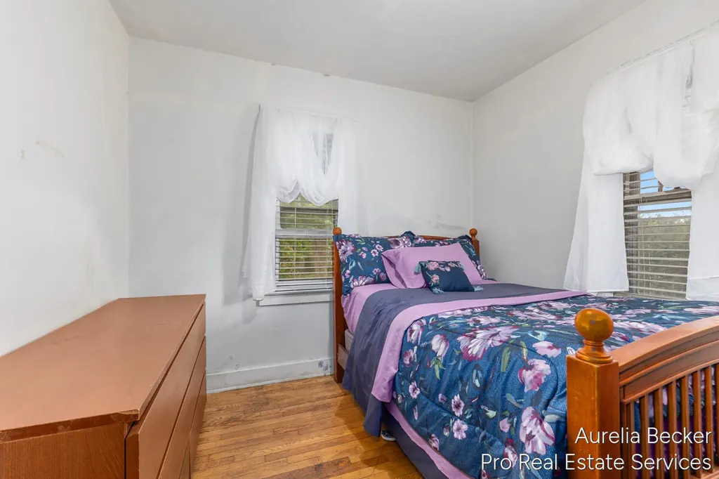 210 44th Street SE Kentwood City MI 49548