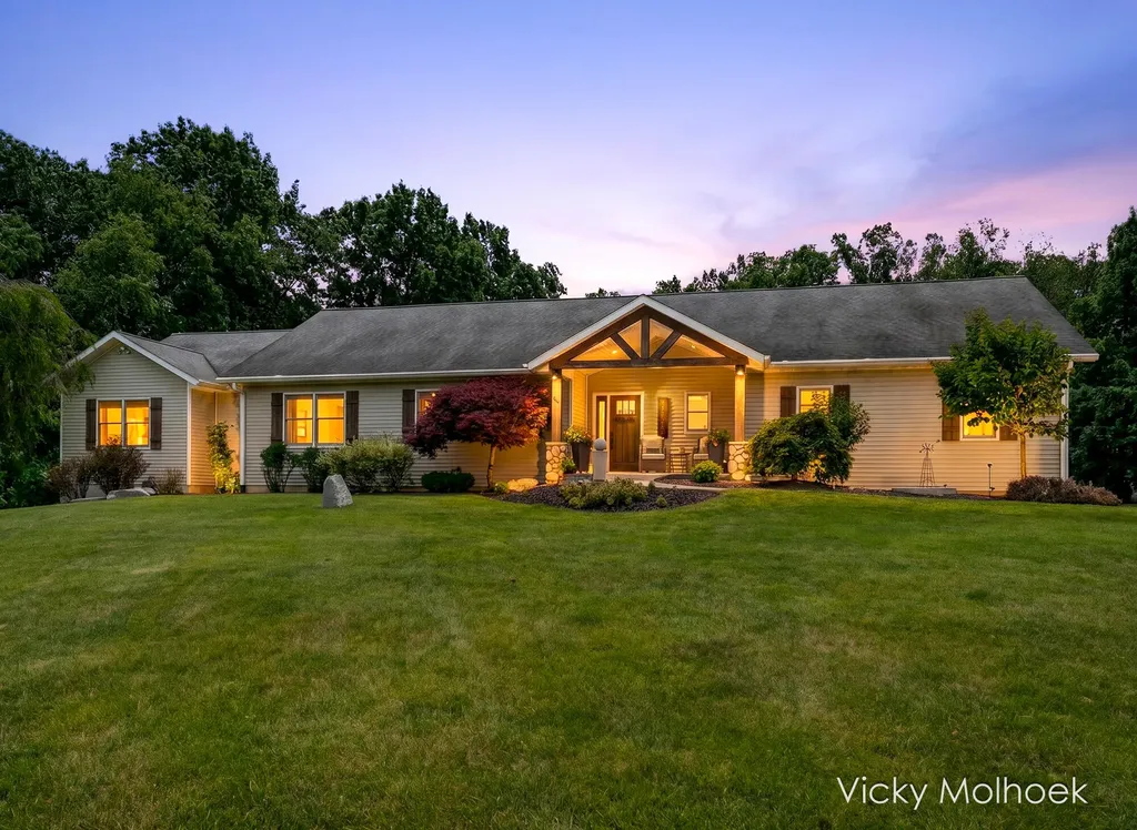 817 Pheasant Ridge Drive Baltimore Township MI 49058
