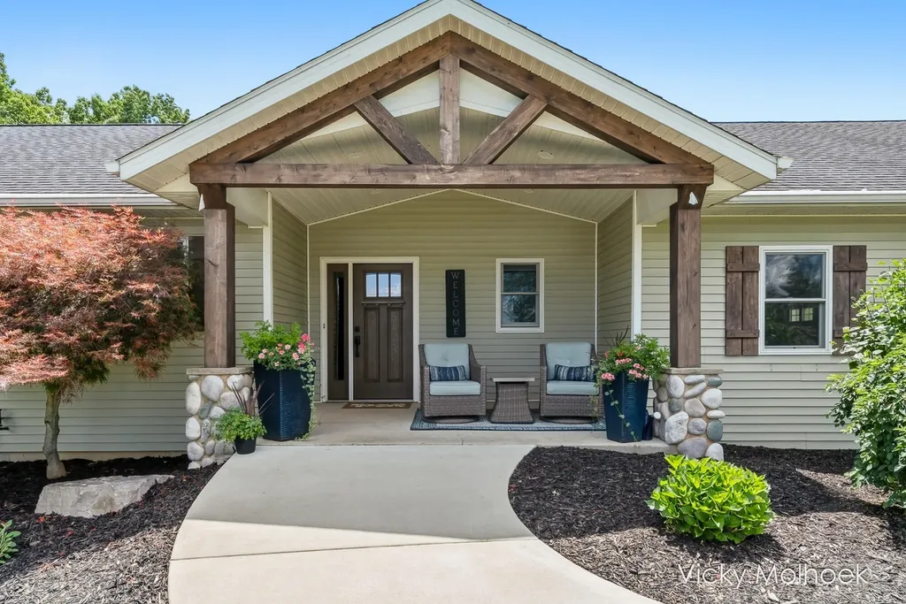 817 Pheasant Ridge Drive Baltimore Township MI 49058