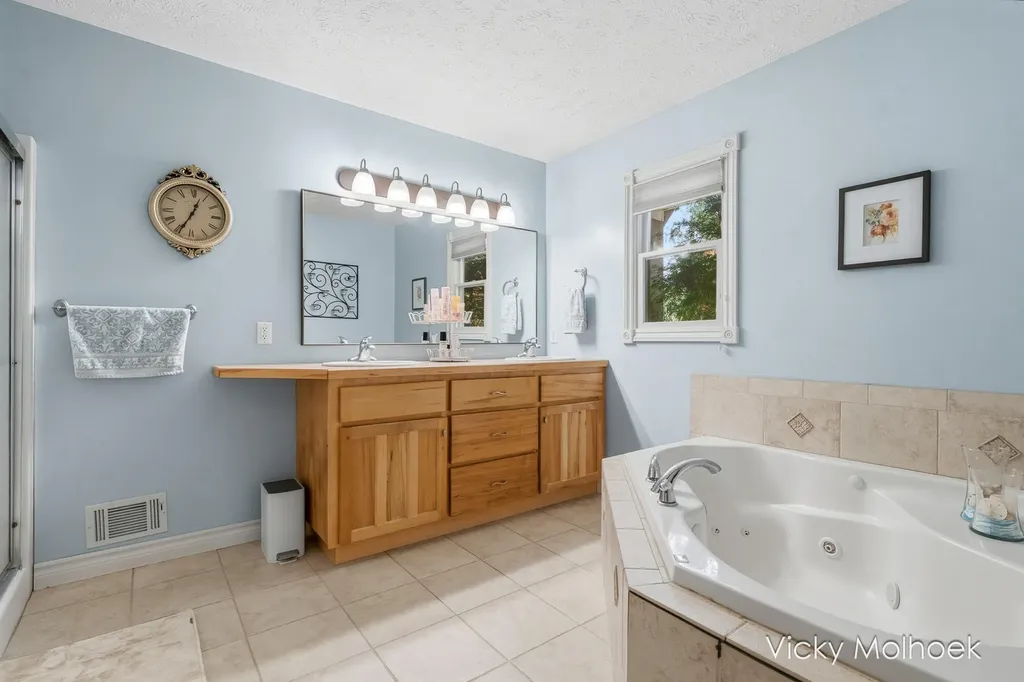 817 Pheasant Ridge Drive Baltimore Township MI 49058