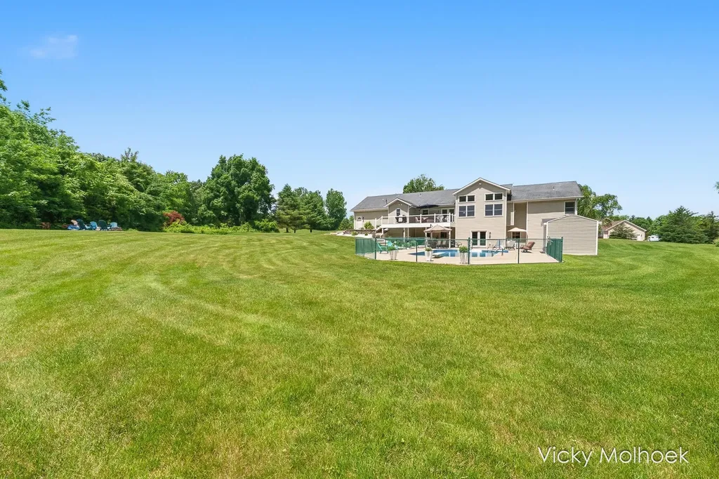 817 Pheasant Ridge Drive Baltimore Township MI 49058