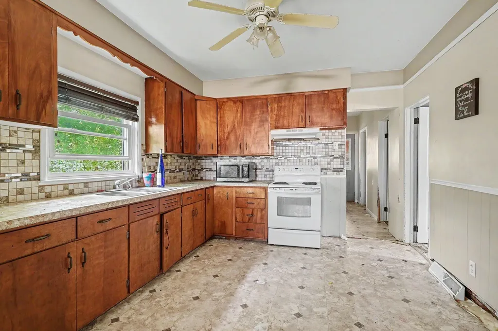5058 Hess Road Buena Vista Charter Township MI 48601