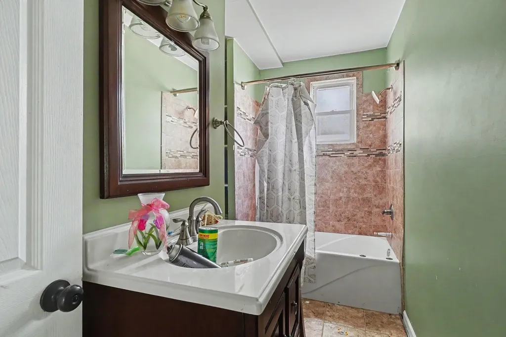 5058 Hess Road Buena Vista Charter Township MI 48601