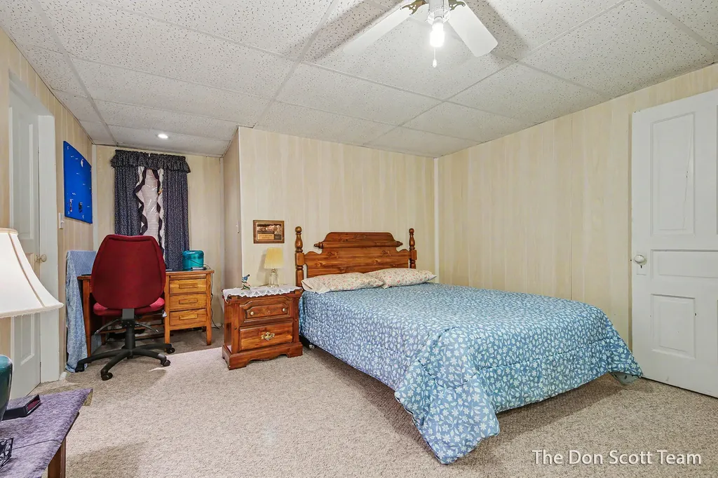 12402 Crockery Creek Drive Ravenna Village MI 49451