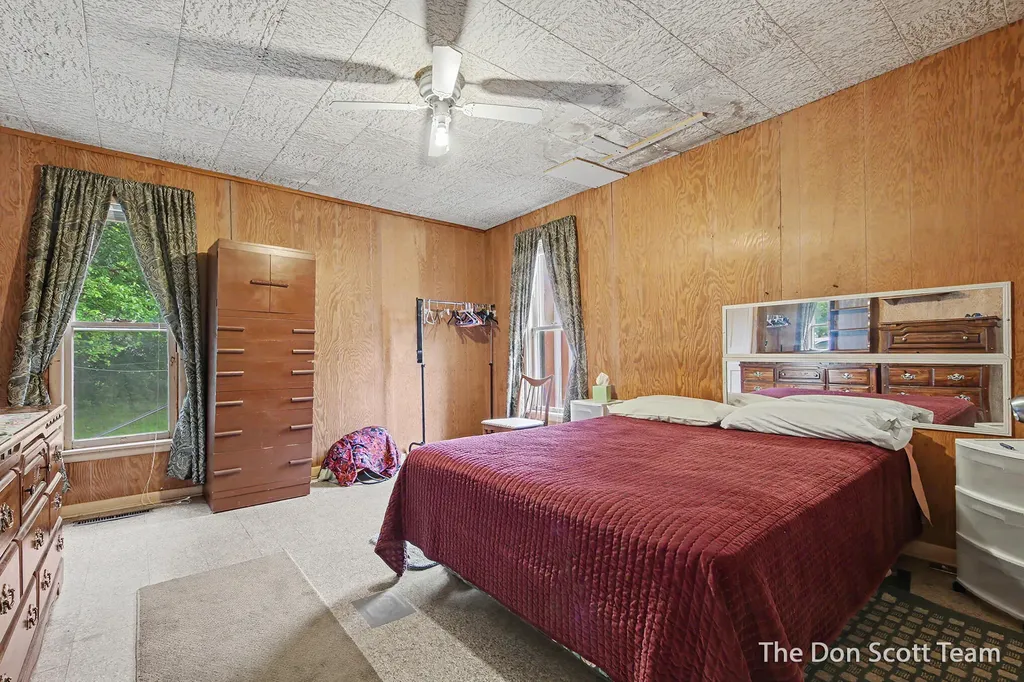 12402 Crockery Creek Drive Ravenna Village MI 49451
