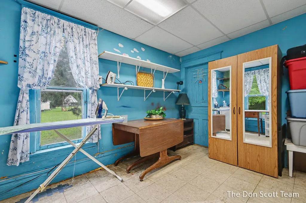 12402 Crockery Creek Drive Ravenna Village MI 49451