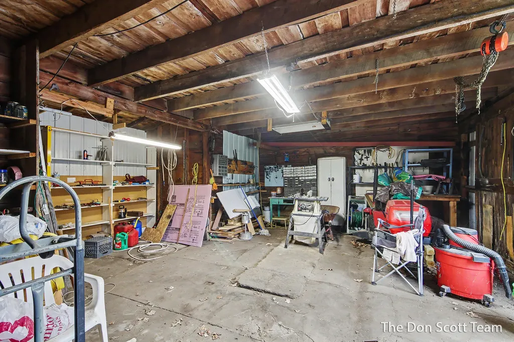 12402 Crockery Creek Drive Ravenna Village MI 49451