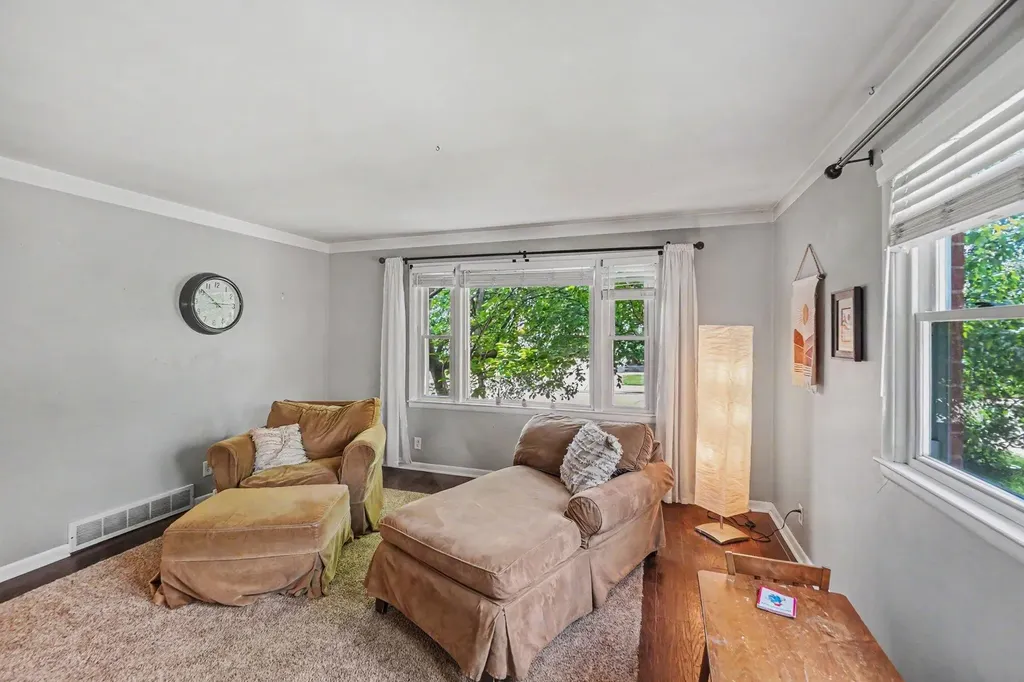 37 W Garfield Avenue Zeeland City MI 49464