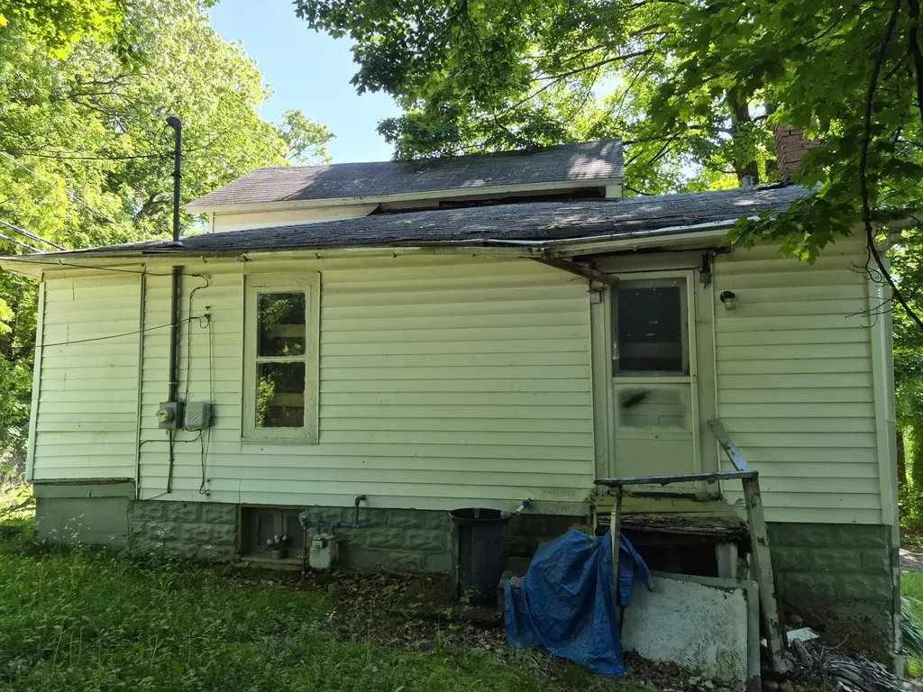 84 E Burnham Street E Battle Creek City MI 49015