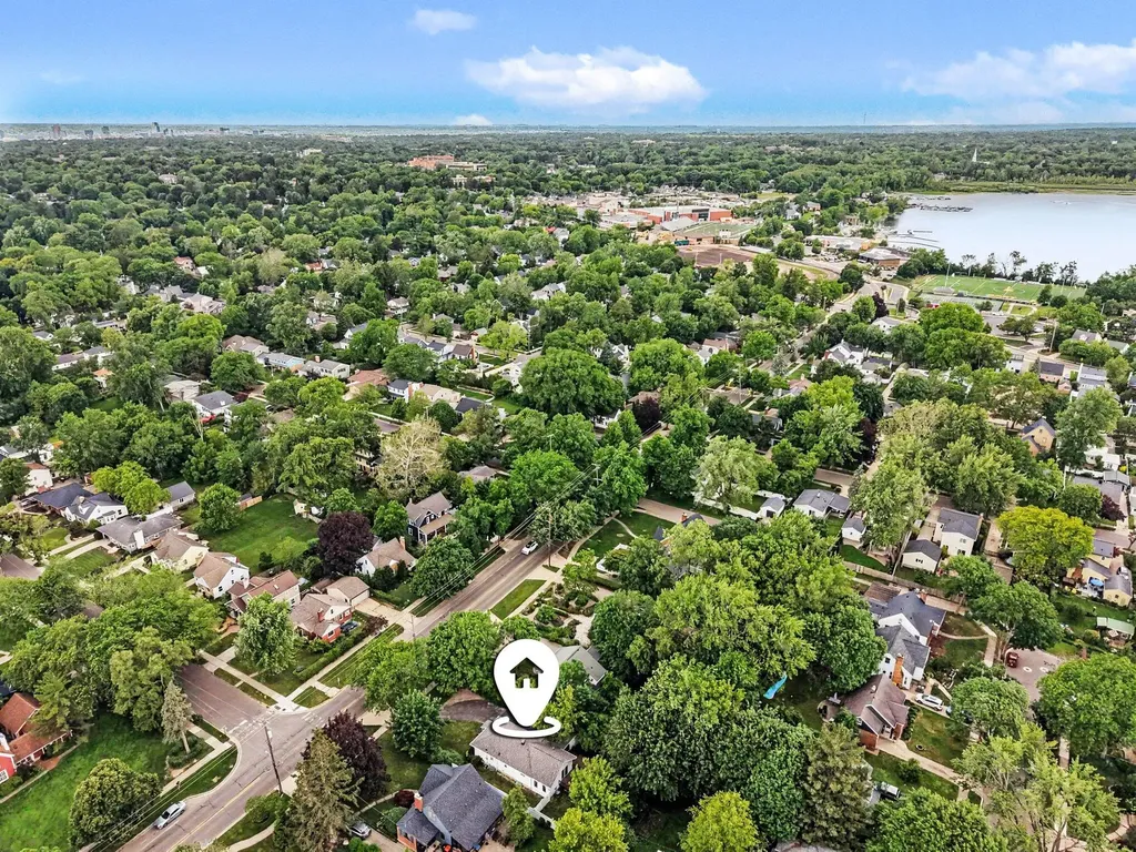 1100 Breton Road SE East Grand Rapids City MI 49506