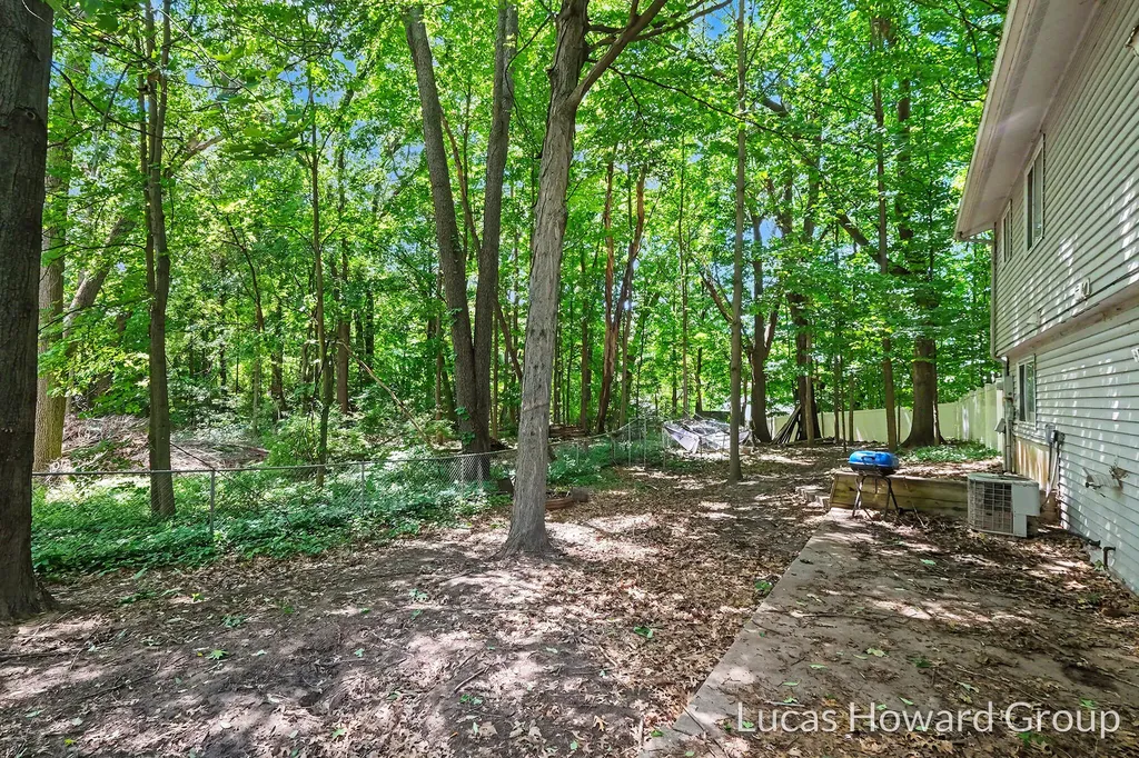 8750 Narnia Trail NE Cannon Township MI 49341