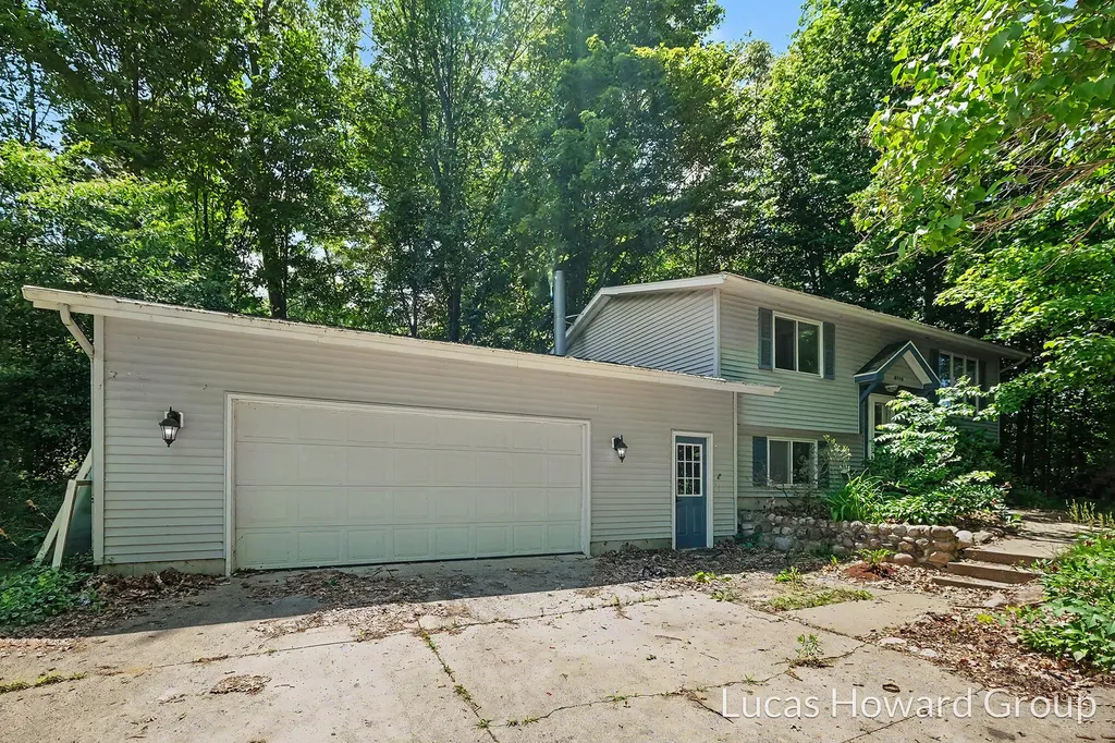 8750 Narnia Trail NE Cannon Township MI 49341