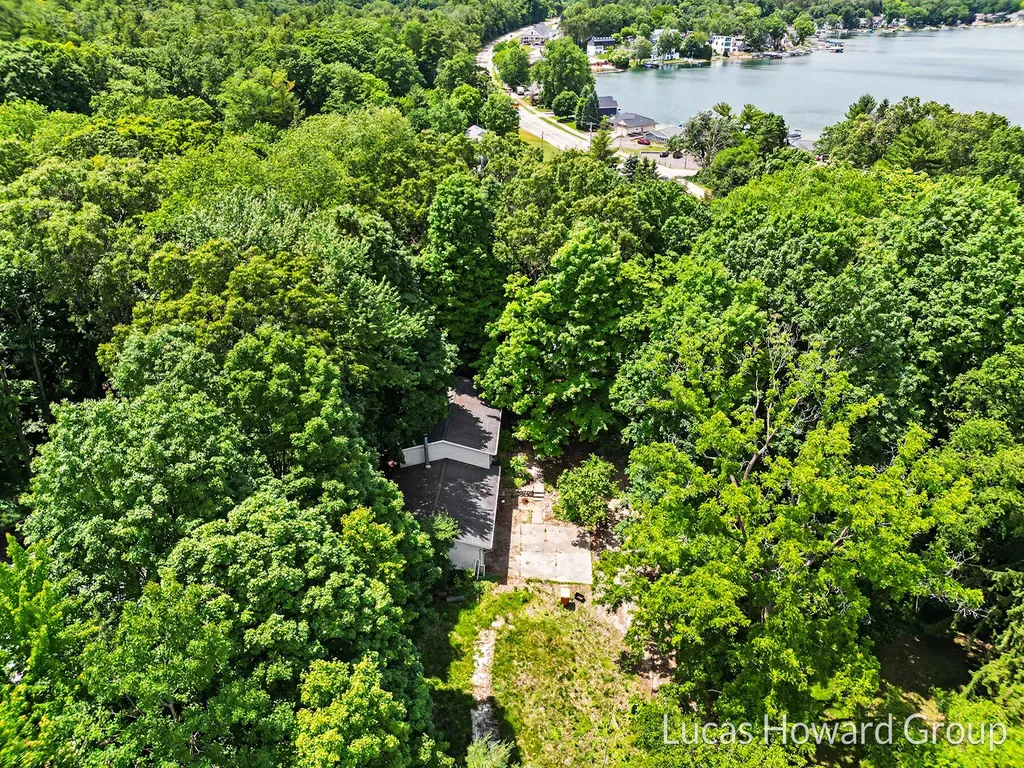 8750 Narnia Trail NE Cannon Township MI 49341