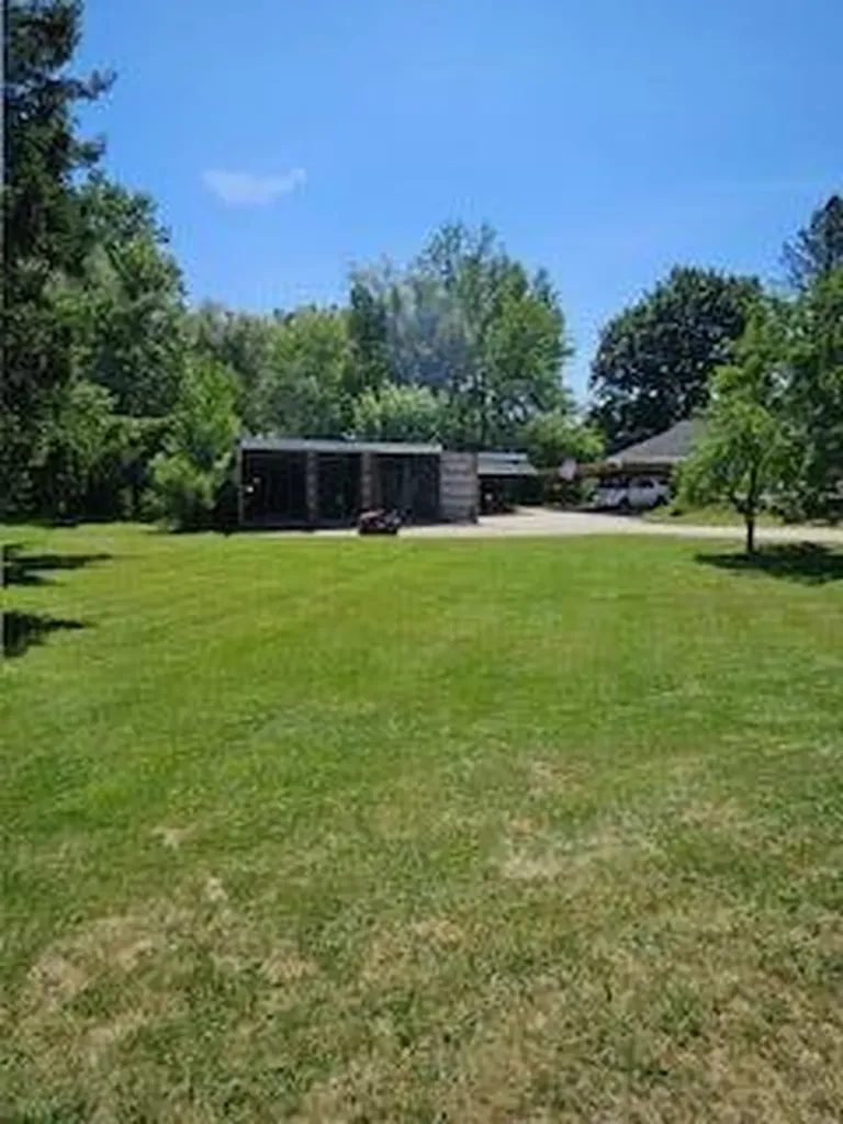 122 N Sherman Street Unknown City MI 49329