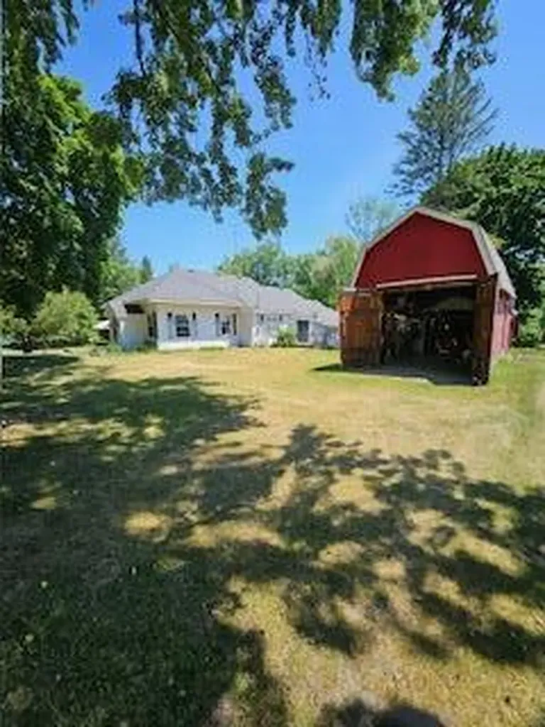 122 N Sherman Street Unknown City MI 49329