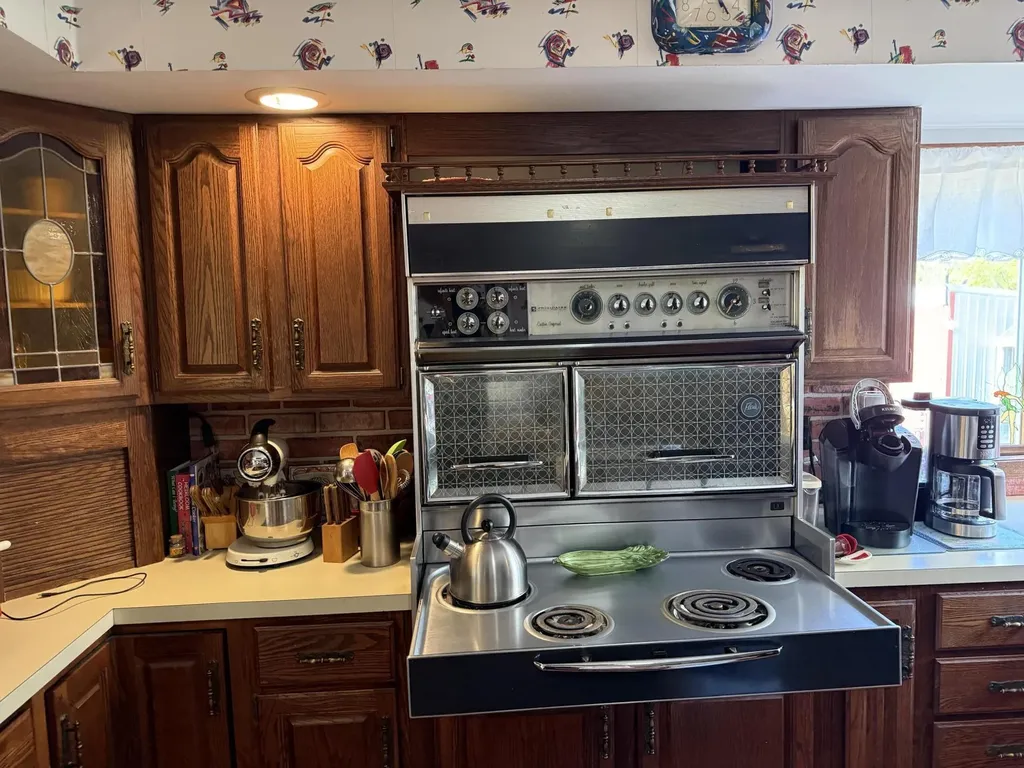 122 N Sherman Street Unknown City MI 49329