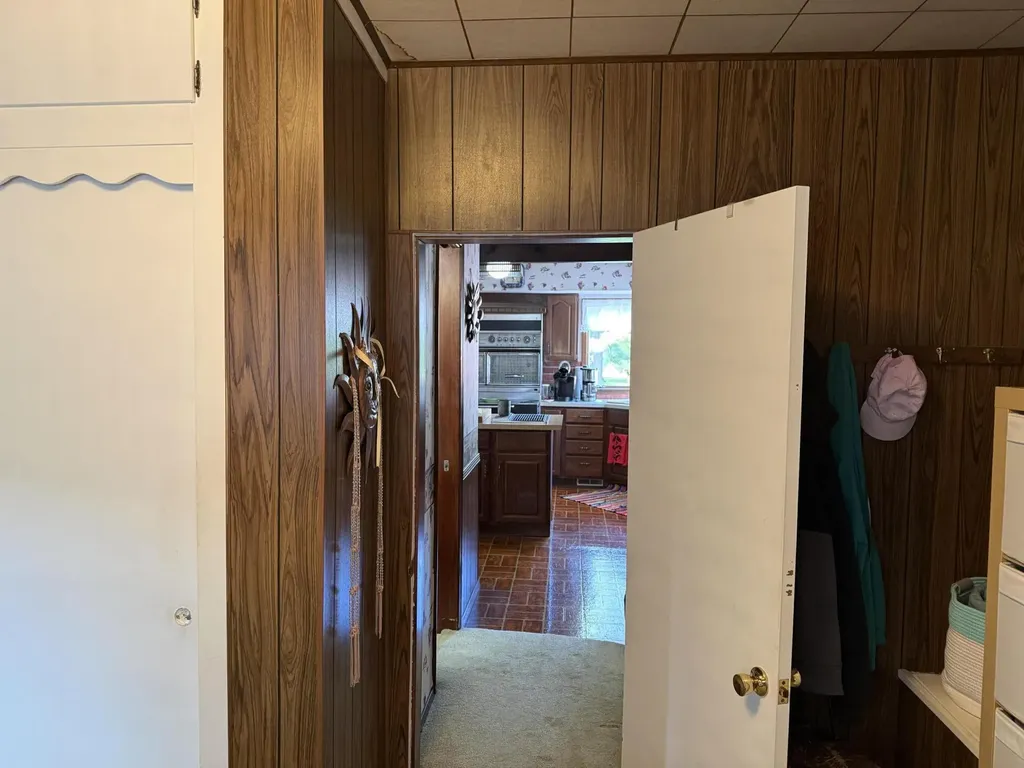 122 N Sherman Street Unknown City MI 49329