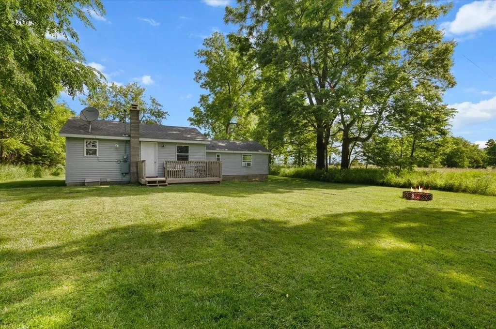 5438 Ionia Road Orange Township MI 48875