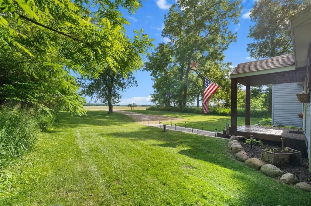 5438 Ionia Road Orange Township MI 48875