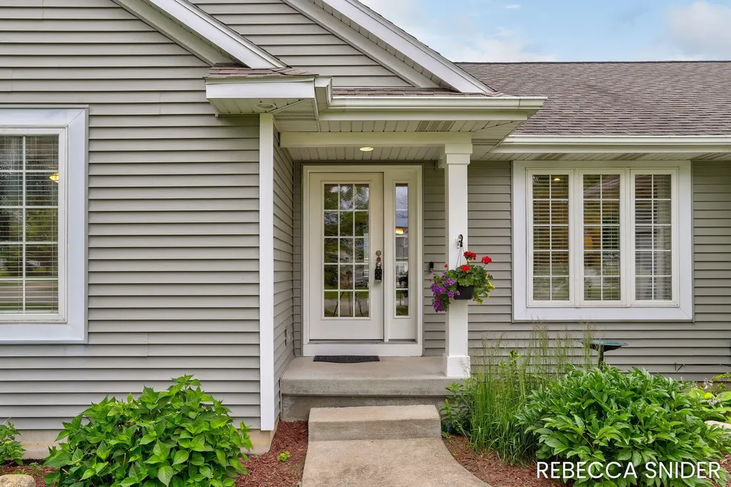 7374 Andy Court Georgetown Charter Township MI 49426