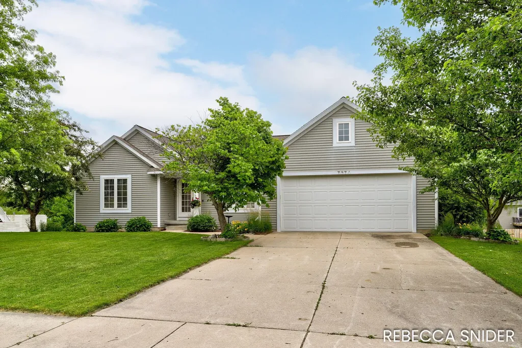 7374 Andy Court Georgetown Charter Township MI 49426