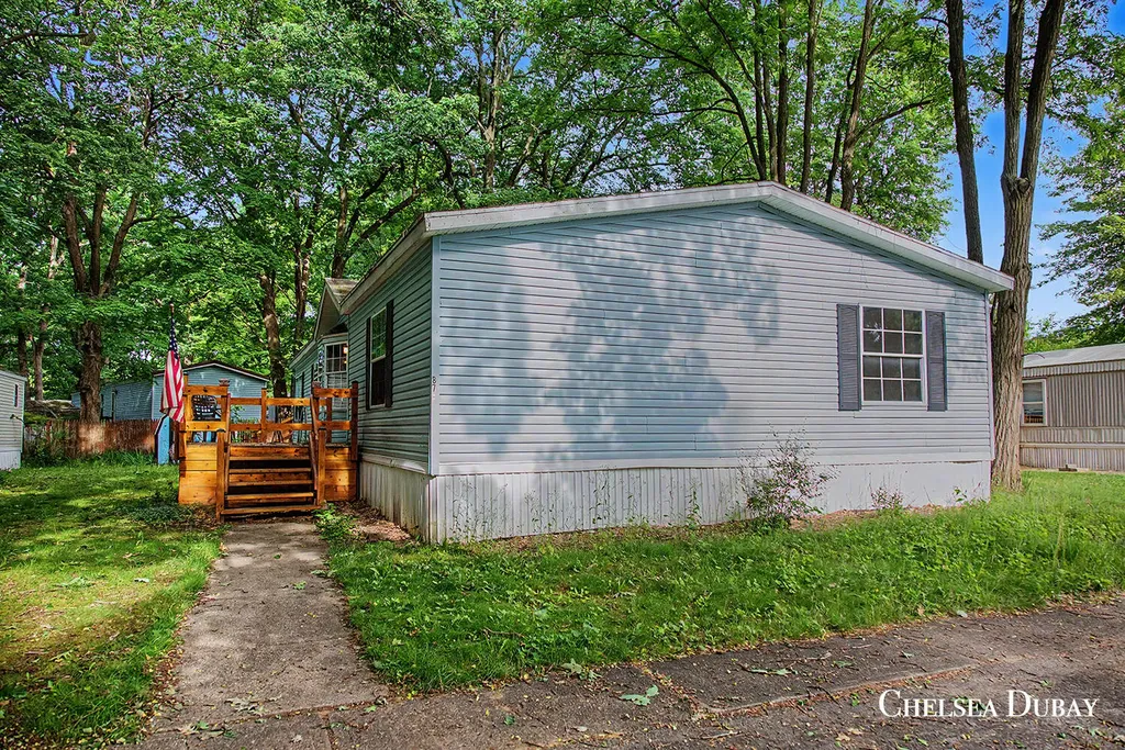 630 Schultz Street NW Sparta Township MI 49345
