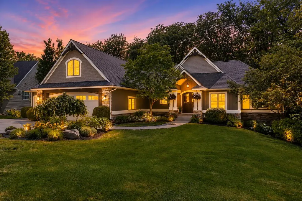 566 Stonehenge Drive SW Georgetown Charter Township MI 49418