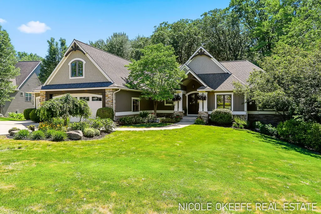 566 Stonehenge Drive SW Georgetown Charter Township MI 49418