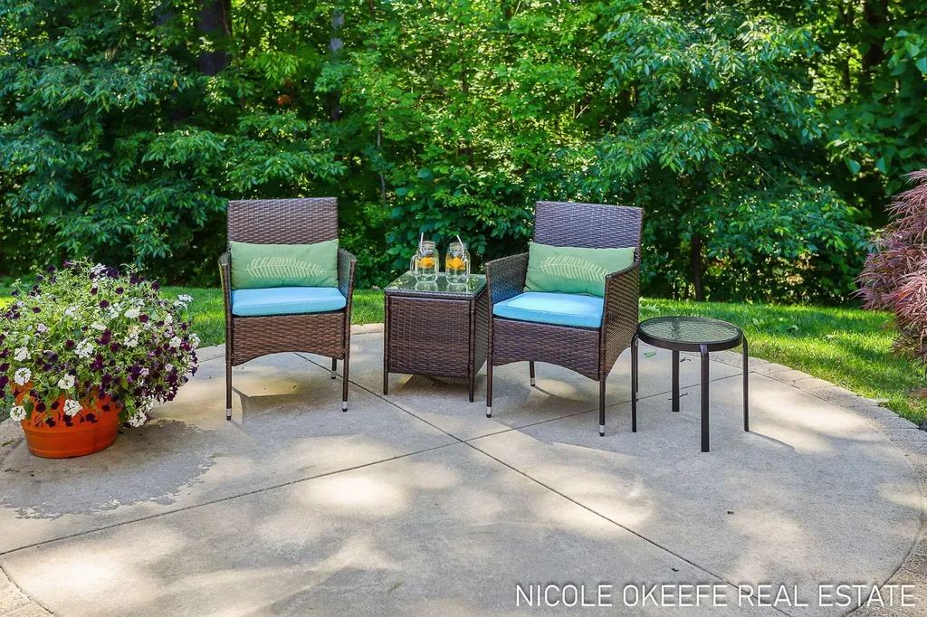566 Stonehenge Drive SW Georgetown Charter Township MI 49418