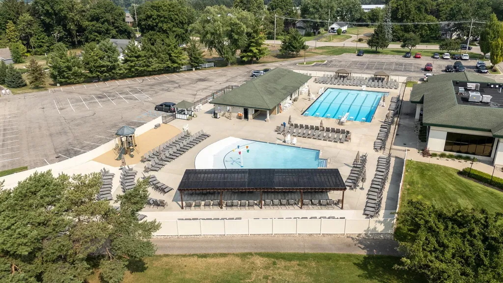 566 Stonehenge Drive SW Georgetown Charter Township MI 49418