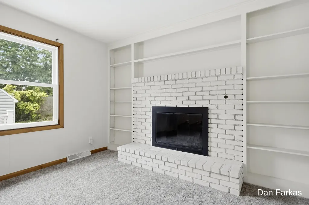 4380 Knickerbocker Court SW Wyoming City MI 49519