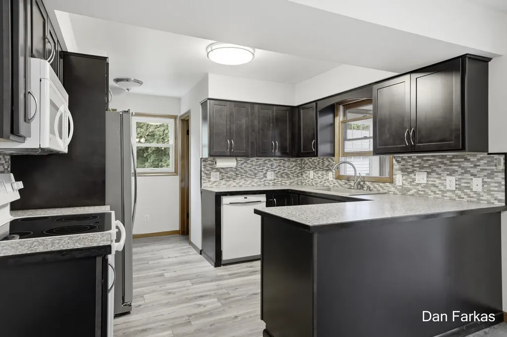 4380 Knickerbocker Court SW Wyoming City MI 49519