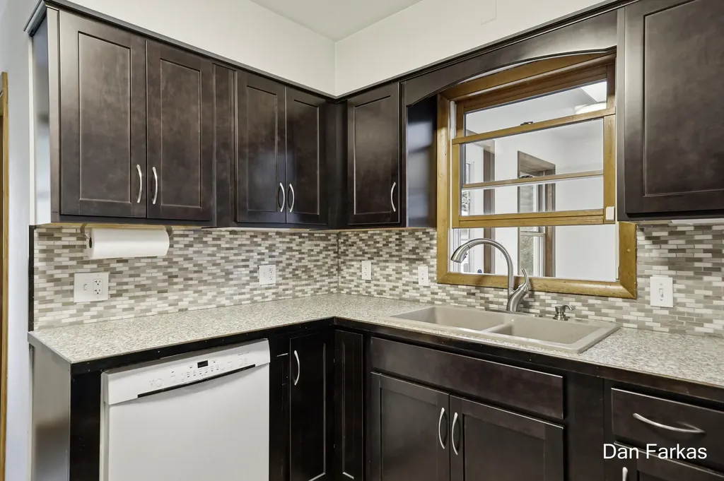 4380 Knickerbocker Court SW Wyoming City MI 49519