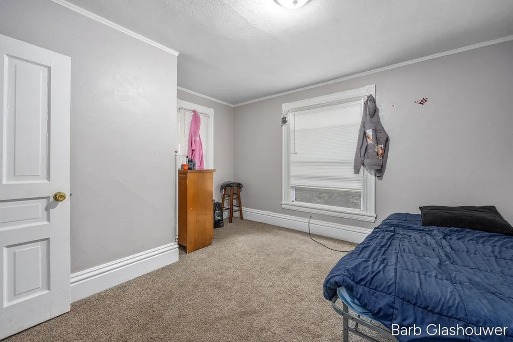 1559 Forrest Avenue NE Grand Rapids City MI 49505