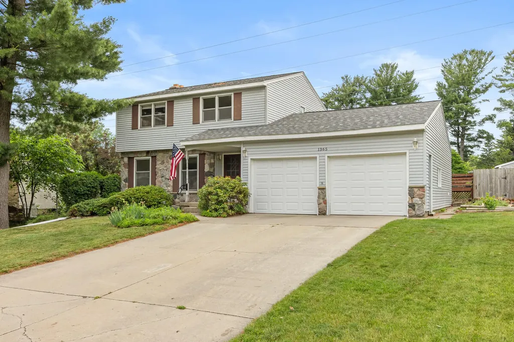 1365 Marwood Drive SE Kentwood City MI 49508
