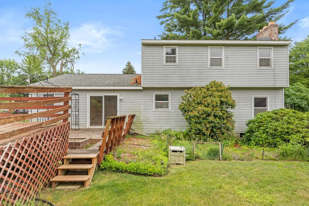 1365 Marwood Drive SE Kentwood City MI 49508