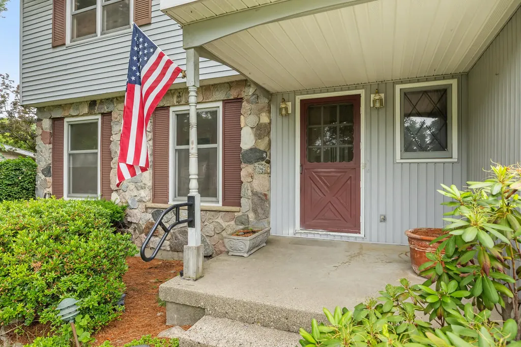 1365 Marwood Drive SE Kentwood City MI 49508
