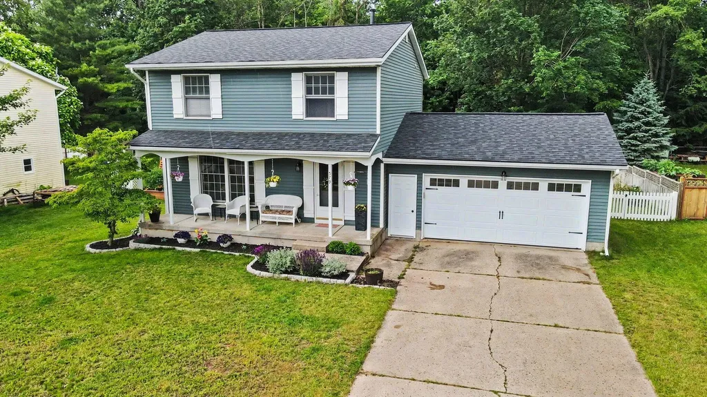 579 Venna Place Coopersville City MI 49404