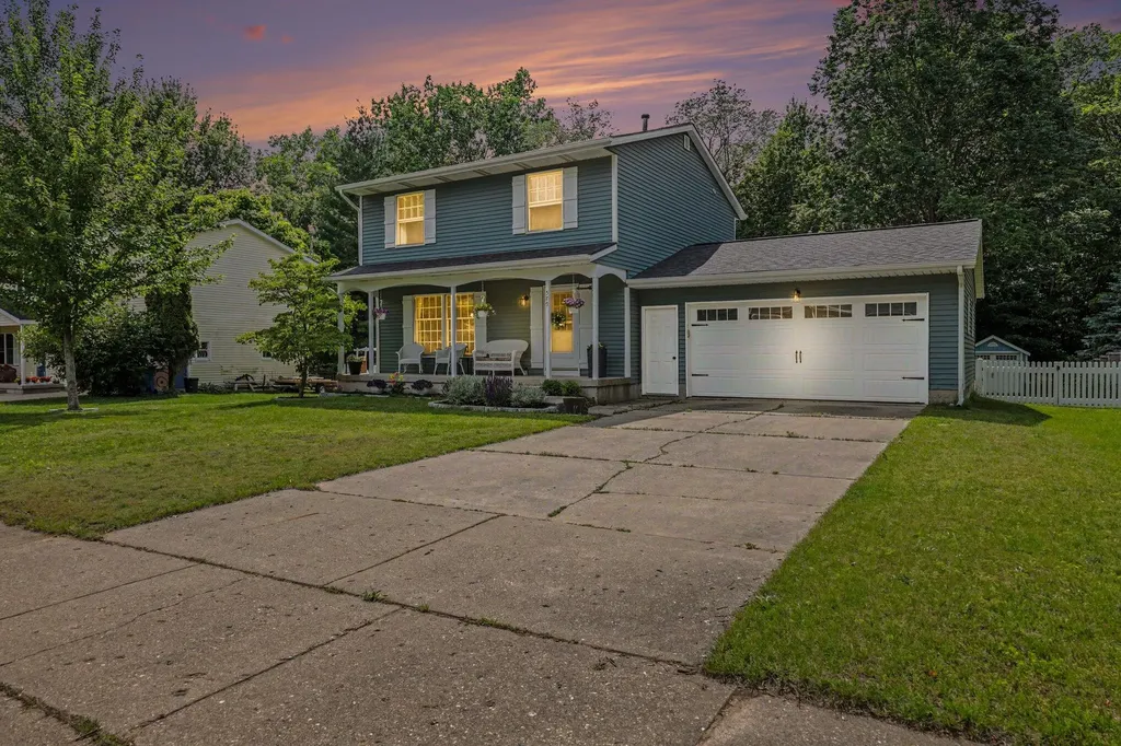 579 Venna Place Coopersville City MI 49404